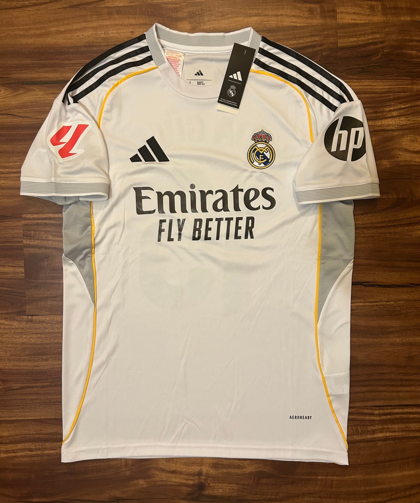 R. Madrid home 25/26 LaLiga edition VALVERDE (Fan version)
